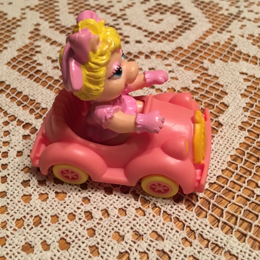 Vintage McDonald's Miss Piggy Happy Meal Toy - Picture 2 of 4
